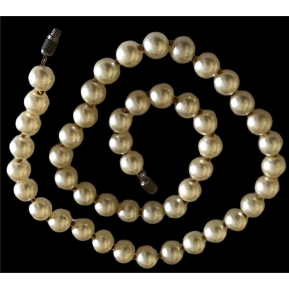 Ivory Cream Authentic Freshwater Pearl Necklace Hand Knotted 6.5MM 19” - Picture 5 of 9